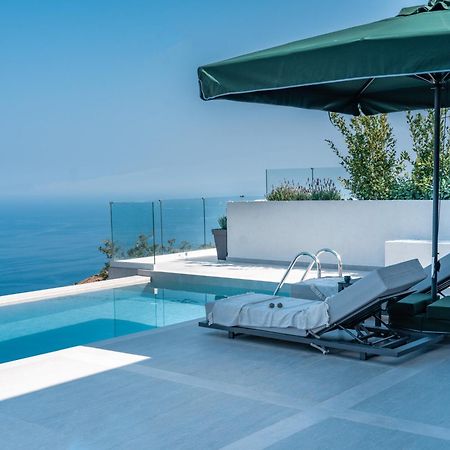 Anadeo Villas & Suites Exanthia Екстериор снимка