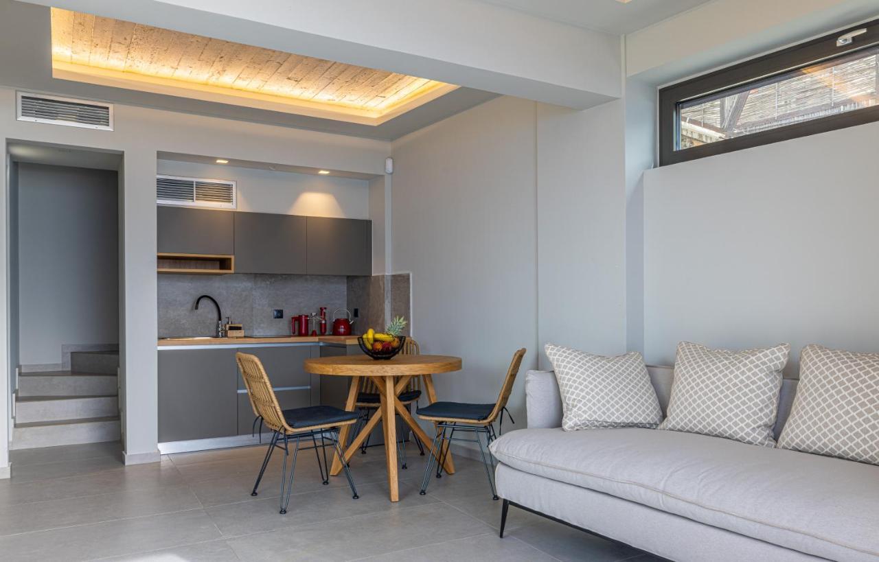 Anadeo Villas & Suites Exanthia Екстериор снимка