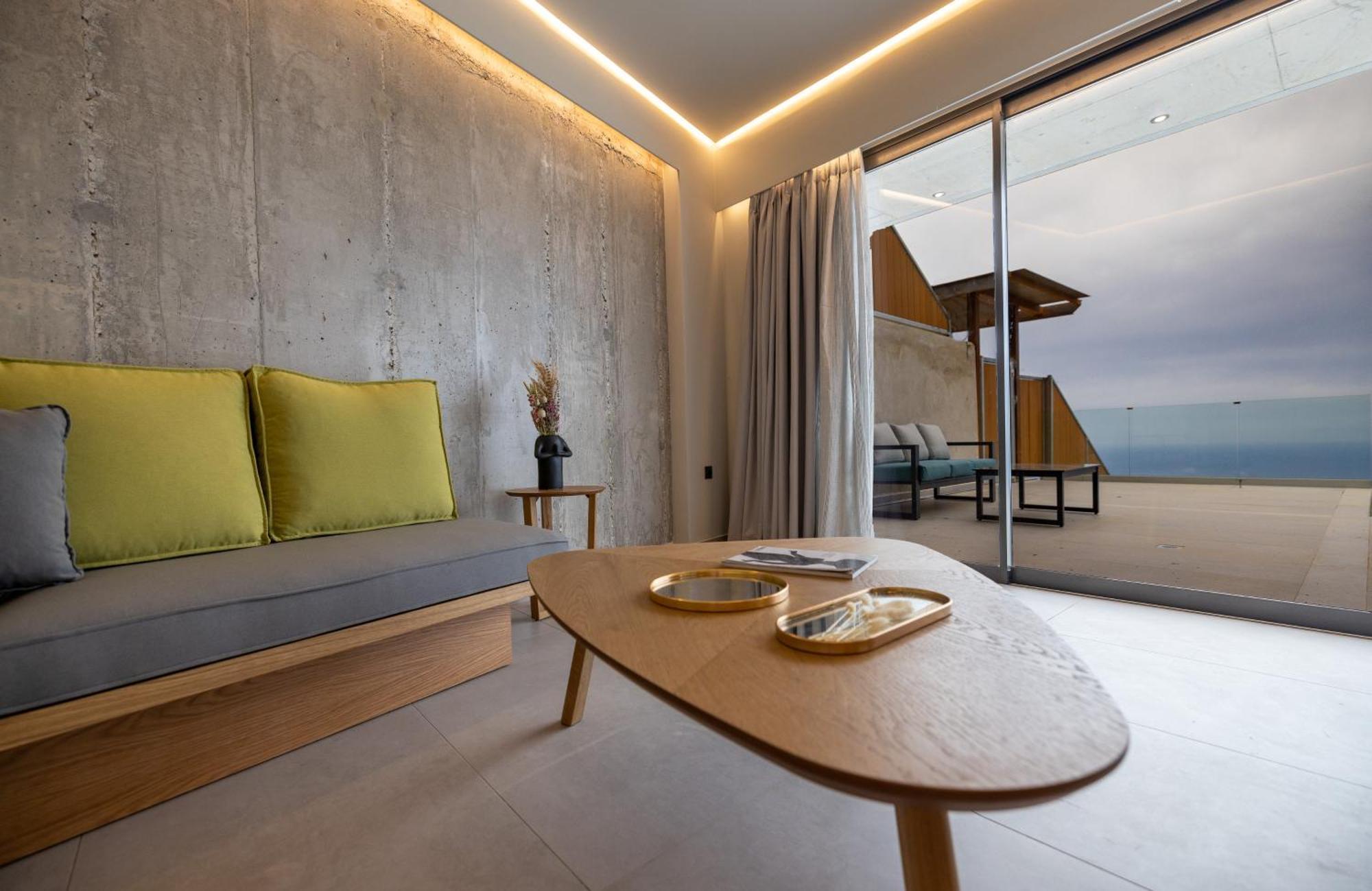 Anadeo Villas & Suites Exanthia Екстериор снимка
