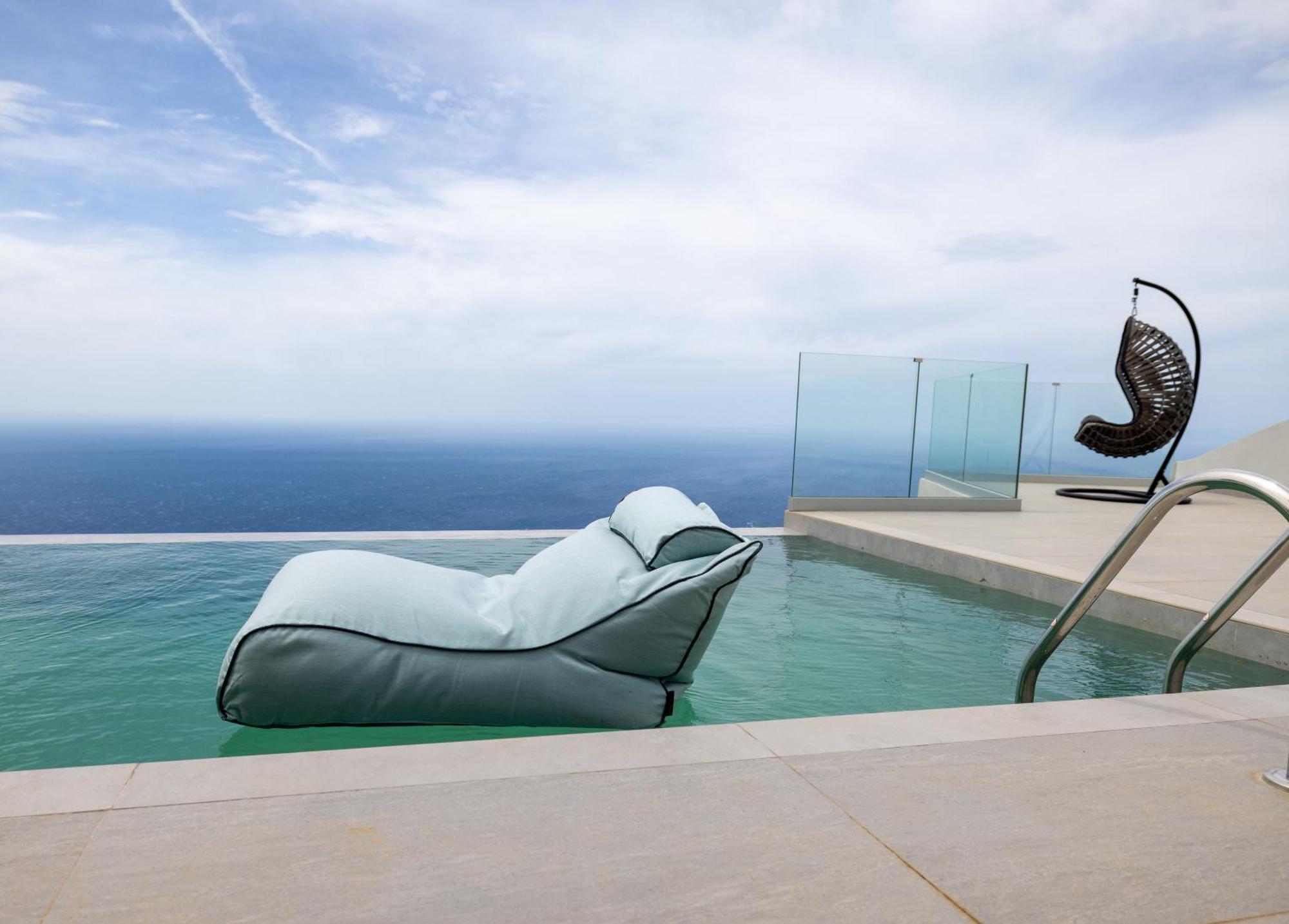 Anadeo Villas & Suites Exanthia Екстериор снимка