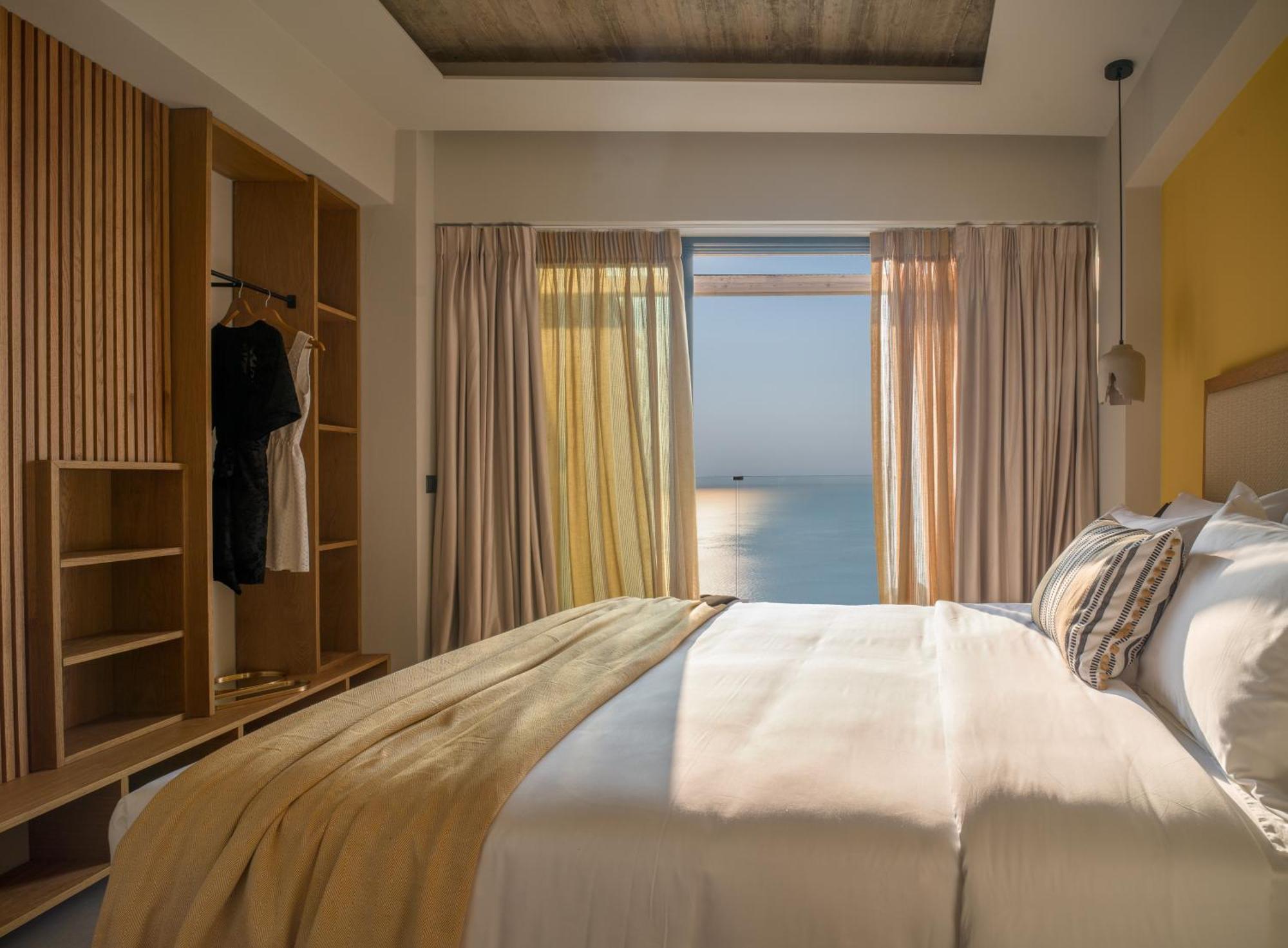 Anadeo Villas & Suites Exanthia Екстериор снимка