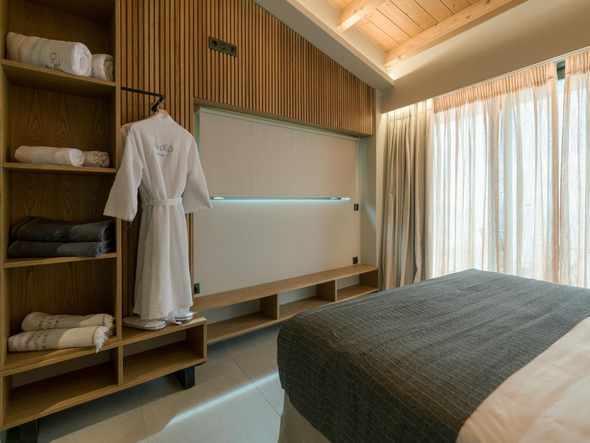 Anadeo Villas & Suites Exanthia Екстериор снимка