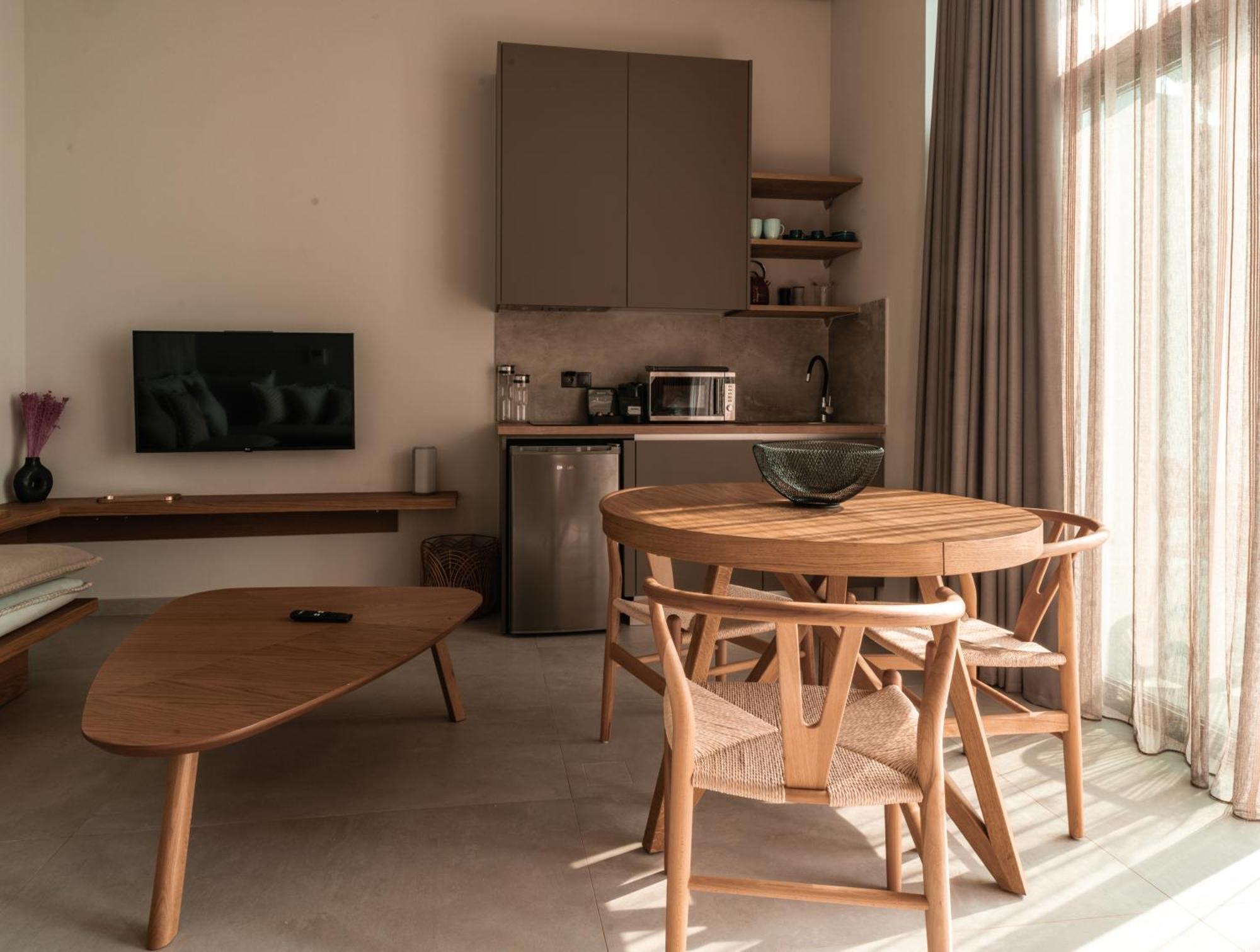 Anadeo Villas & Suites Exanthia Екстериор снимка