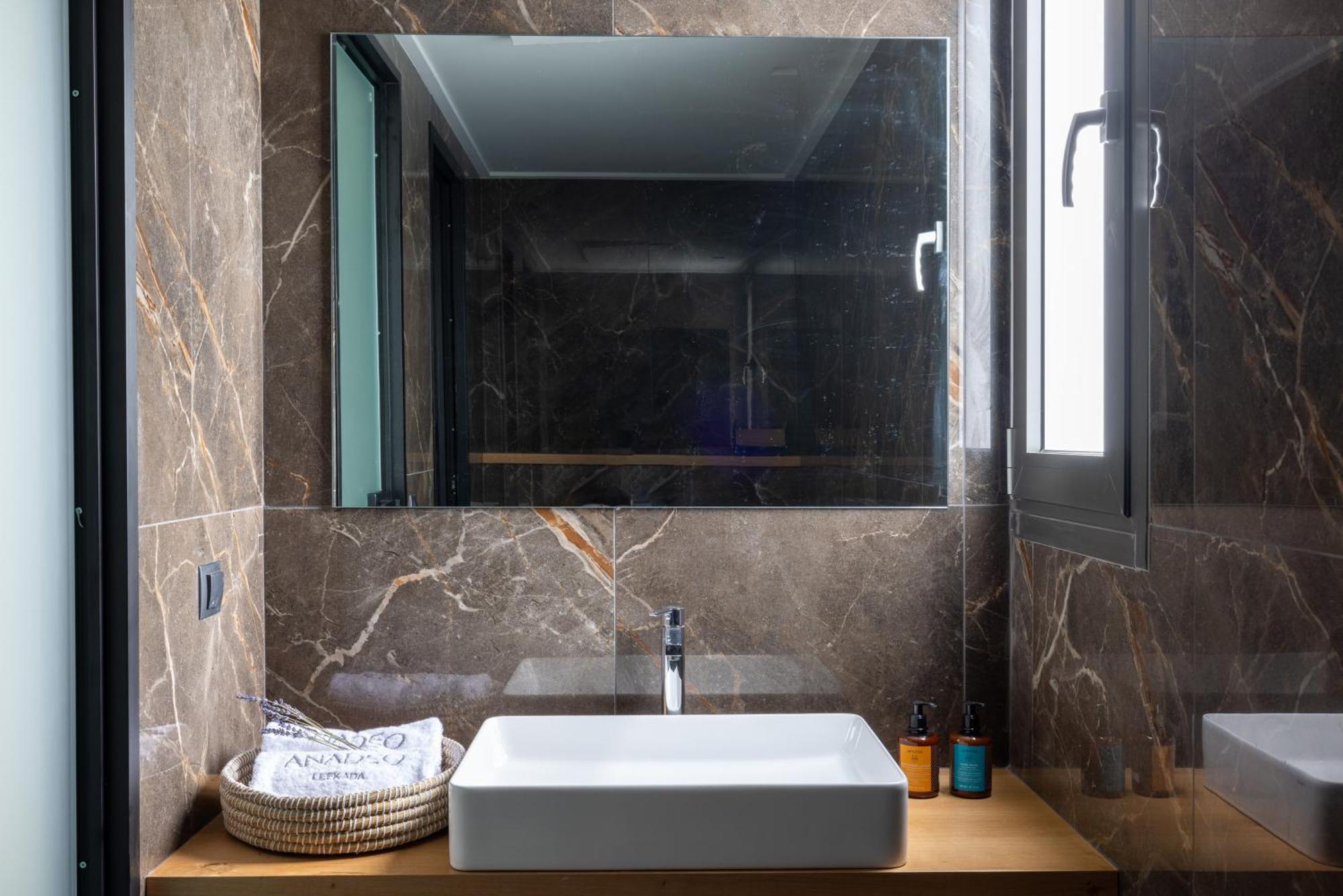 Anadeo Villas & Suites Exanthia Екстериор снимка
