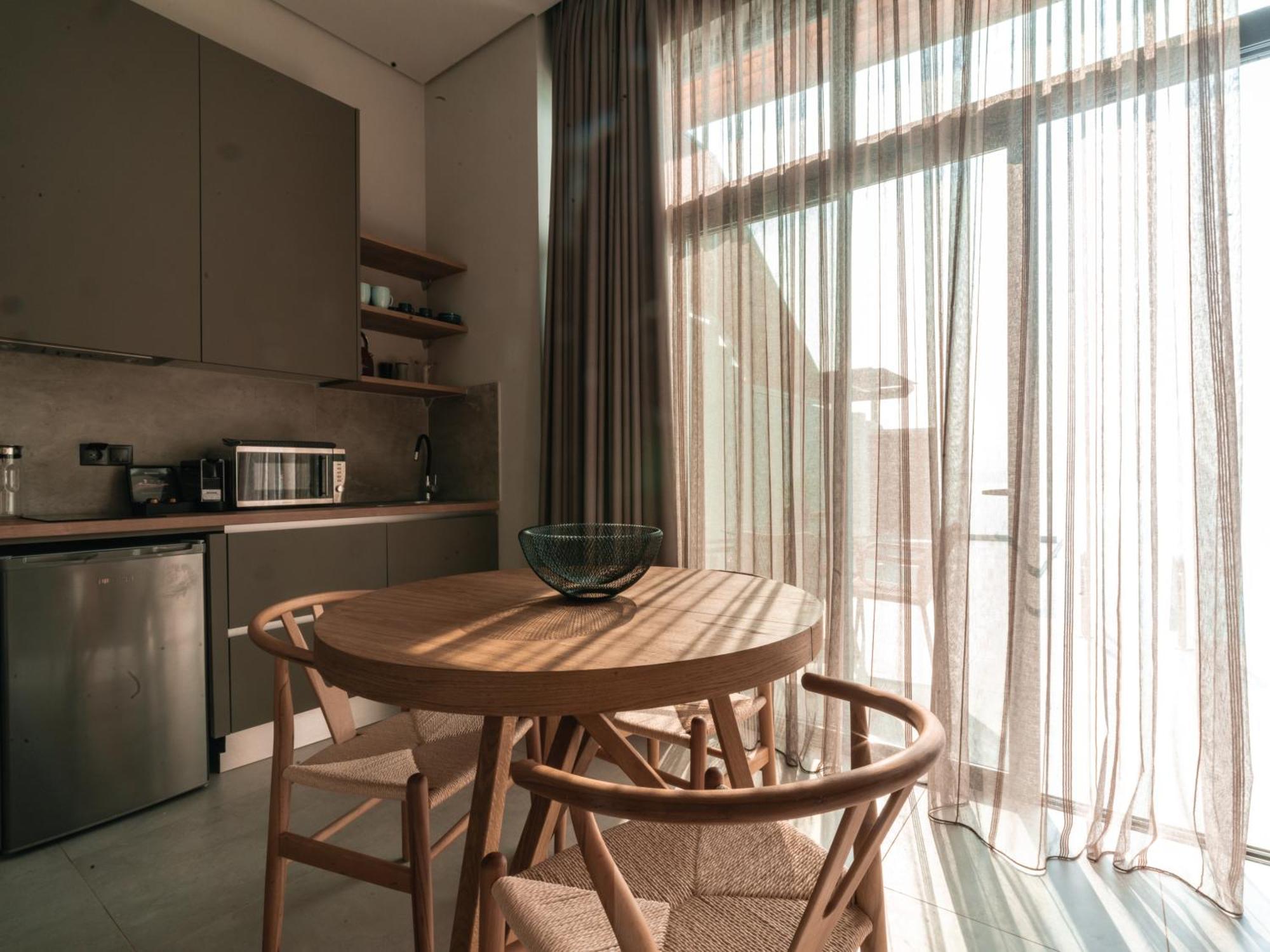 Anadeo Villas & Suites Exanthia Екстериор снимка