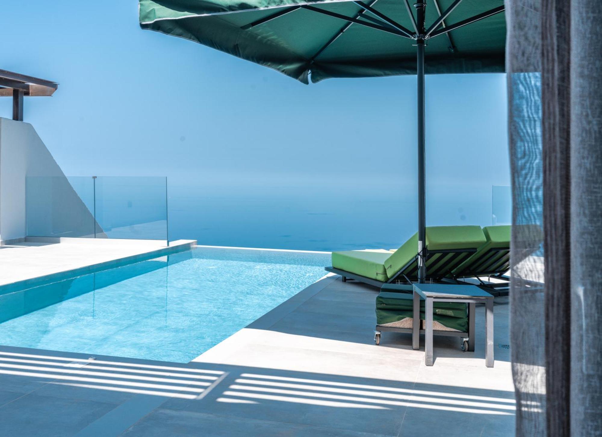 Anadeo Villas & Suites Exanthia Екстериор снимка