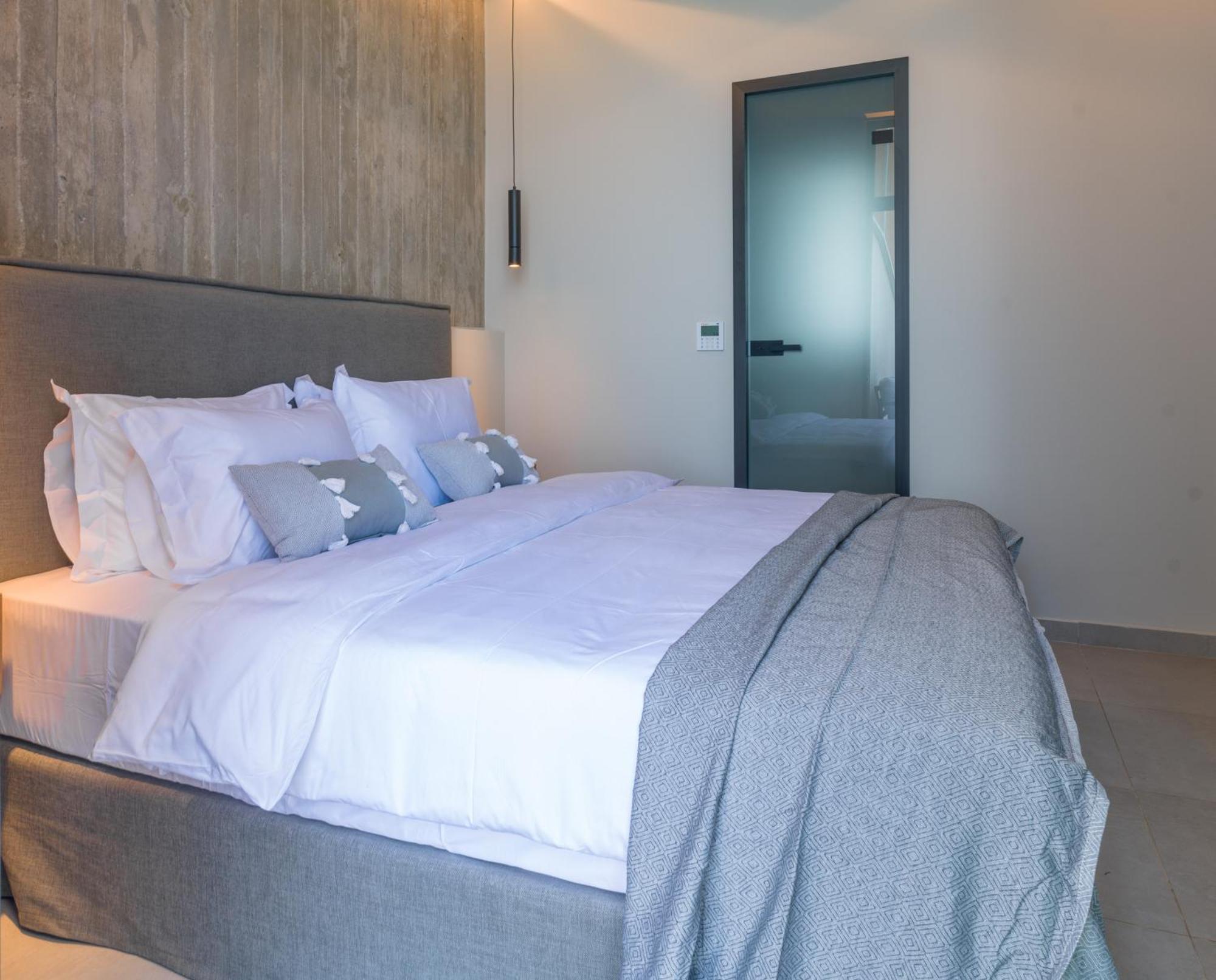 Anadeo Villas & Suites Exanthia Екстериор снимка