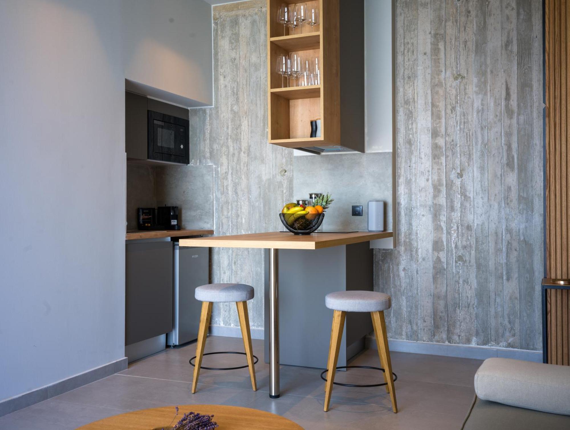 Anadeo Villas & Suites Exanthia Екстериор снимка